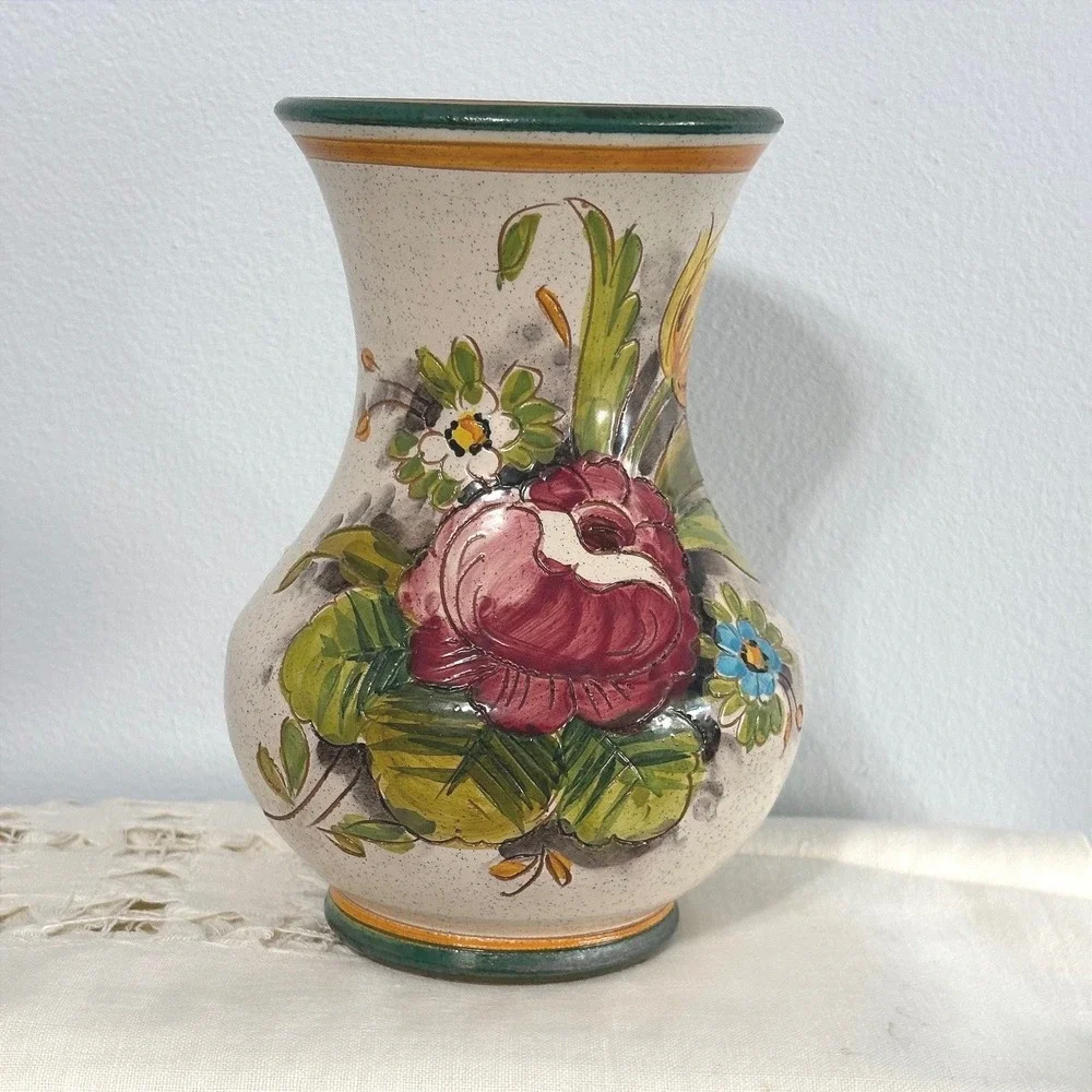 Hand‎ Painted Floral Ceramic Vase Speckled Cream Red Rose Italian Majolica Style
